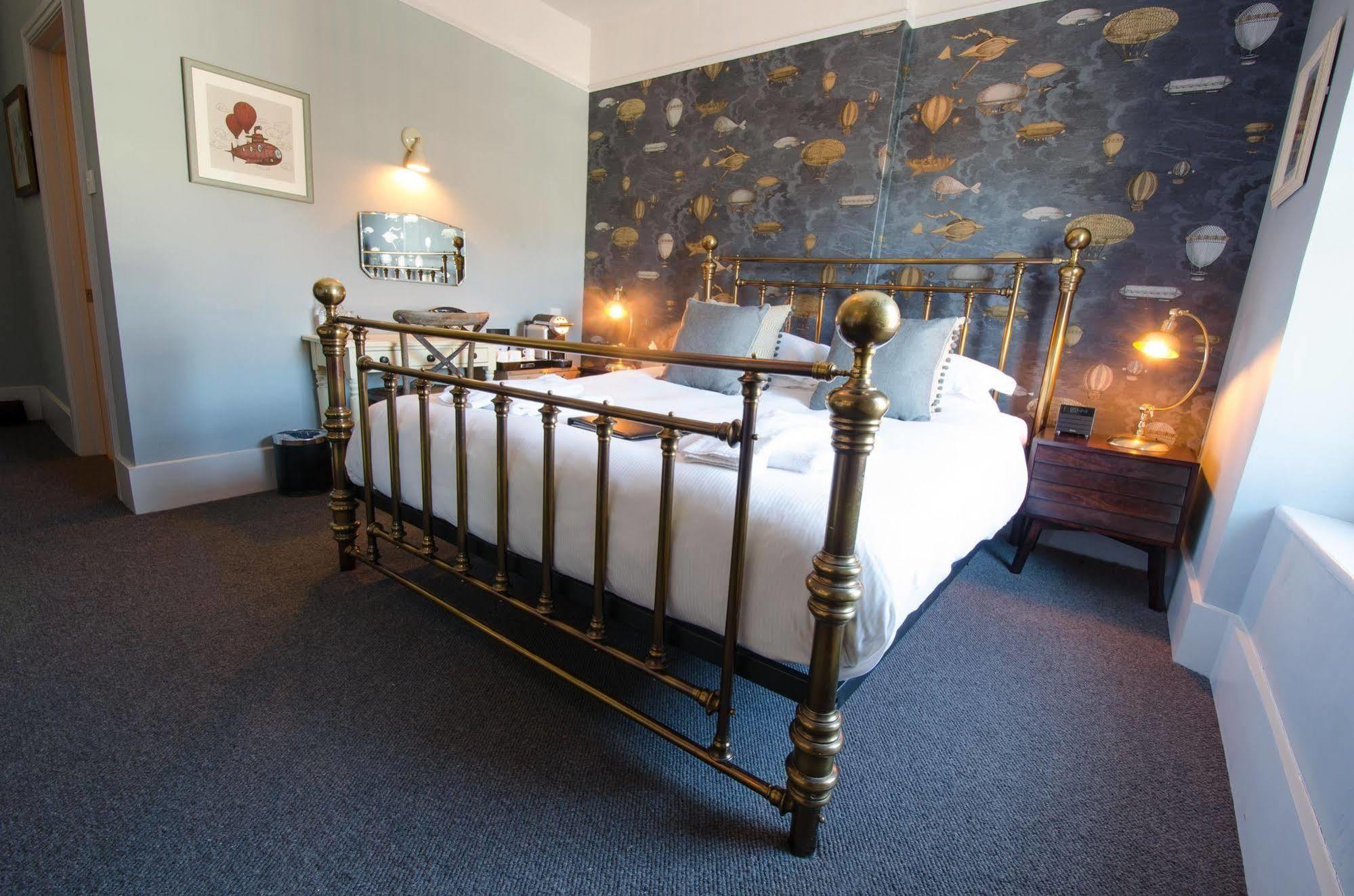 The Bull 4* Bridport
